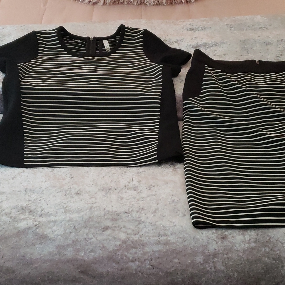 Kensie skirt snd top set...Super cute!
